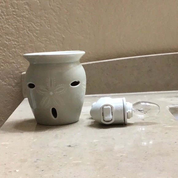 Scentsy Tealight - Picture 1 of 7